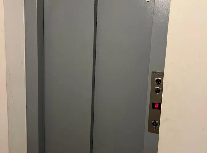 Apartment Near Metro & Netflix